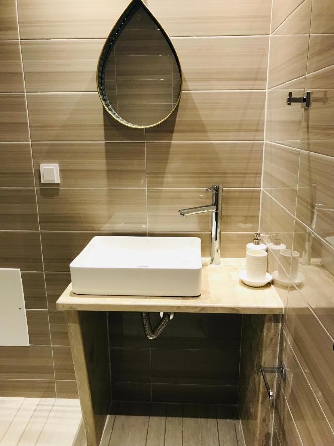 Haris White Apartment Roussospítion Dış mekan fotoğraf