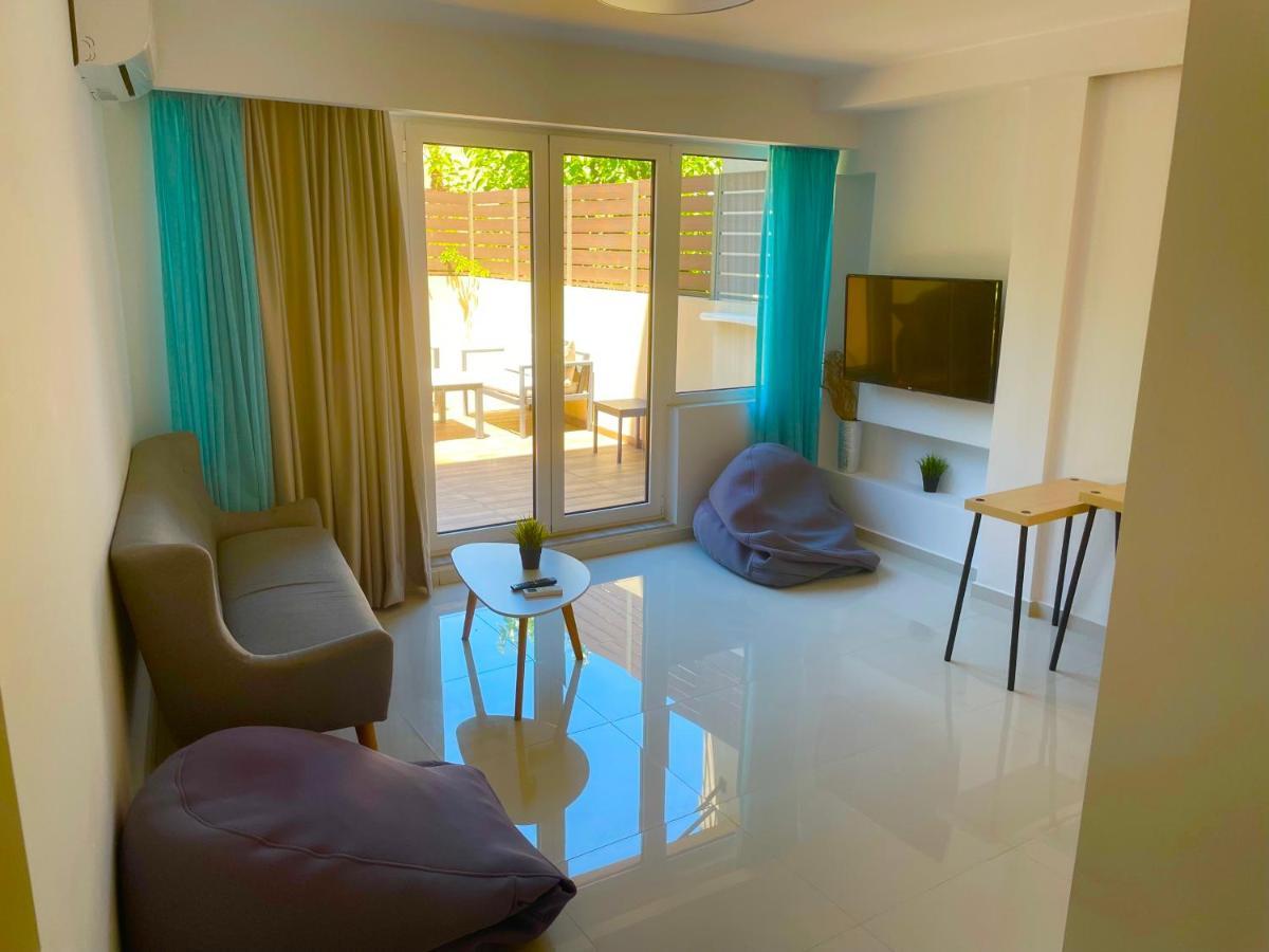 Haris White Apartment Roussospítion Dış mekan fotoğraf