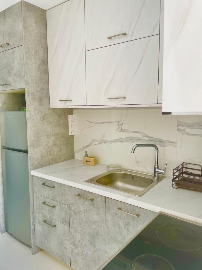 Haris White Apartment Roussospítion Dış mekan fotoğraf